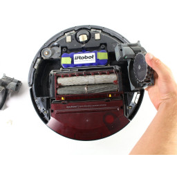 Замена главного колеса iRobot Roomba 870